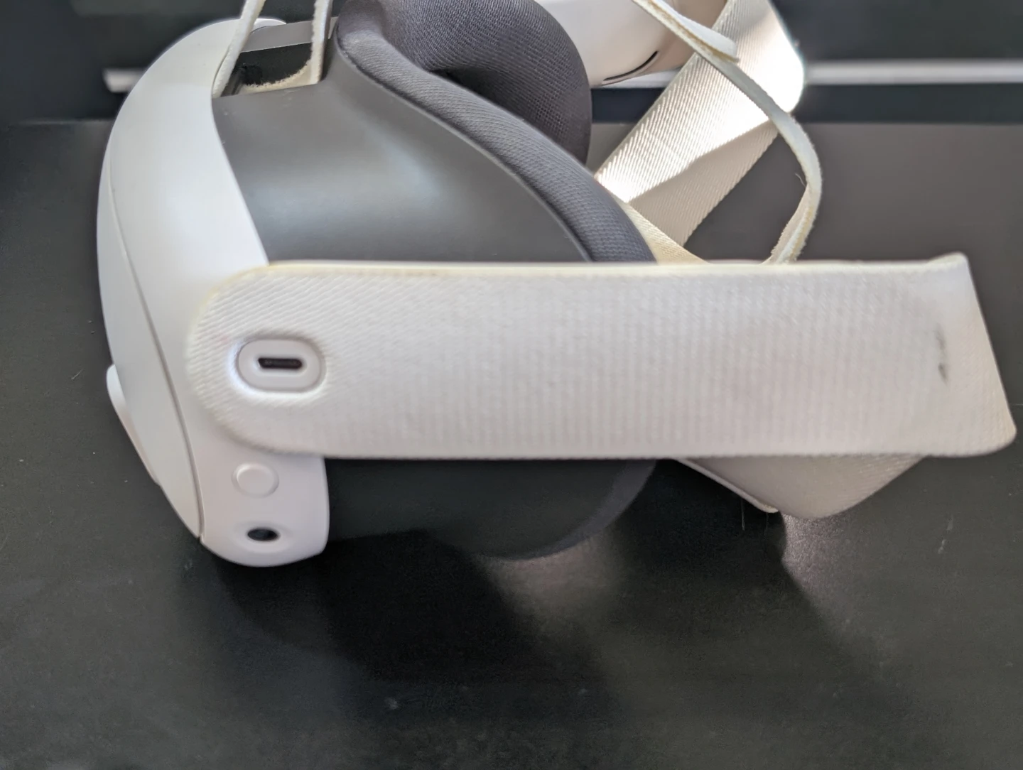 Meta Quest 3 VR Headset with Controllers - photo 4