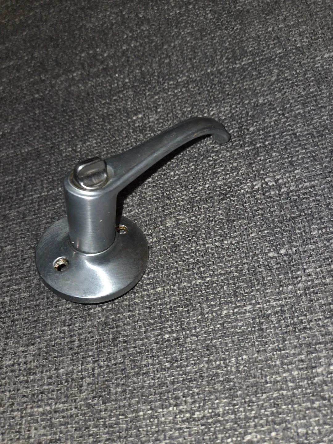 #cleanout Silver Door Handle image indicator(2)