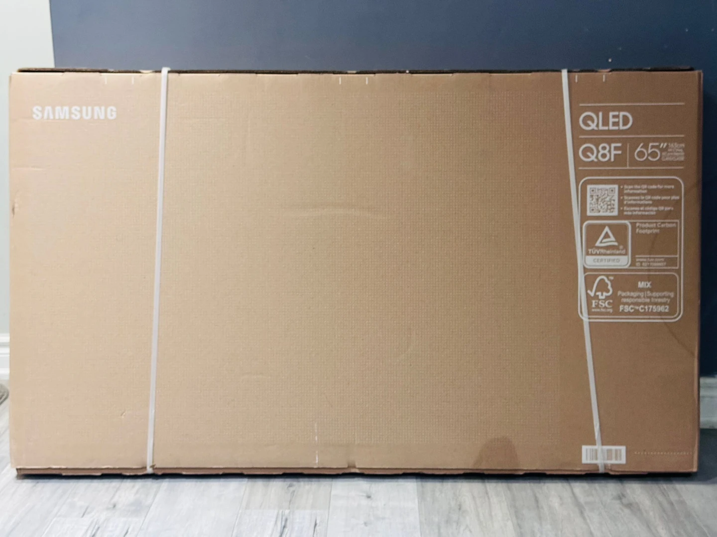 Samsung QLED Q8F 65" TV - New in Box! - photo 2