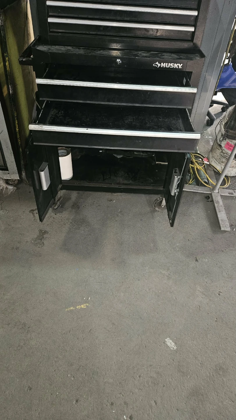 Husky Black Tool Chest - photo 3