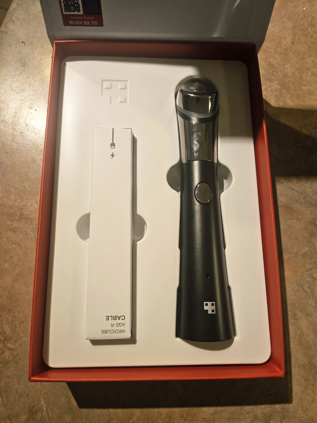 Medicube AGE-R Booster-H Device - Like New!