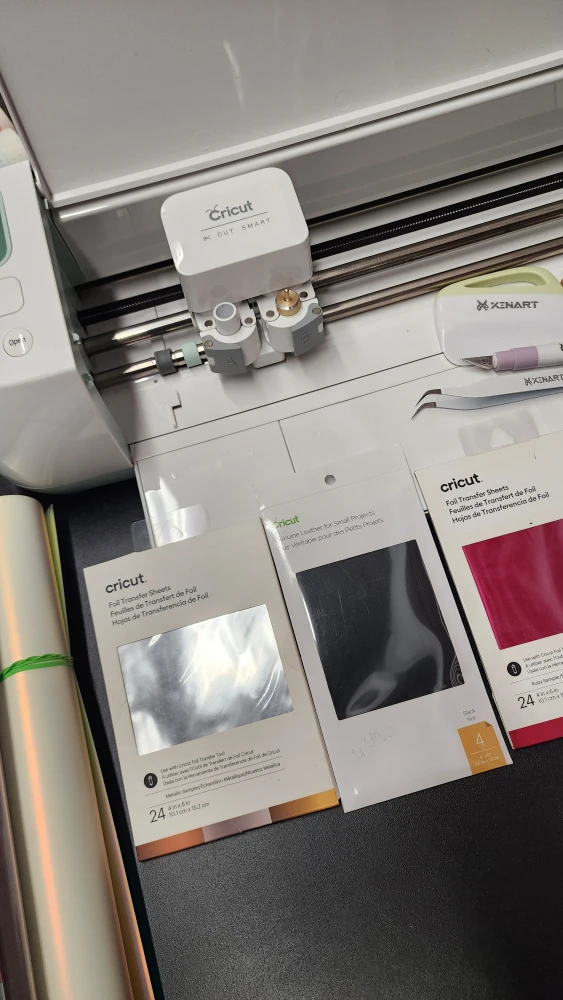 Cricut Explore Air  + Supplies - photo 2
