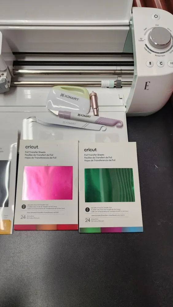 Cricut Explore Air  + Supplies image indicator(3)