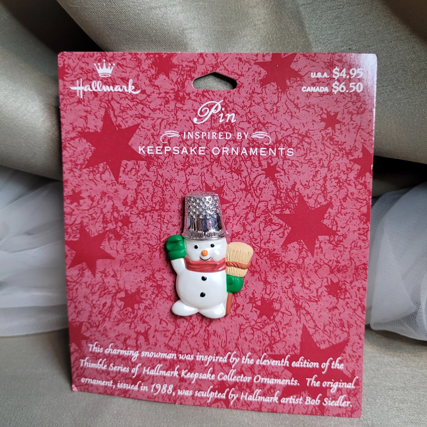 Hallmark Keepsake Collectible Christmas Holiday Pin Brand New