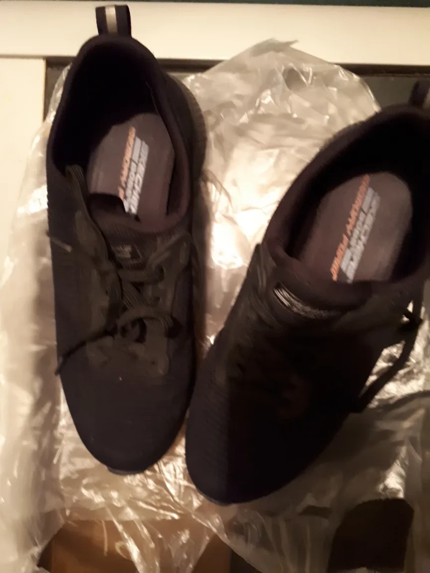 Skechers Bobs Pulse Jogger Shoes - Size 7.5"#Cleanout"