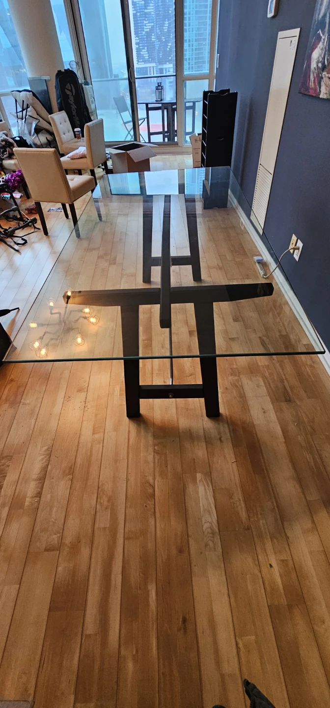 4-6 seat Glass dining table - photo 2