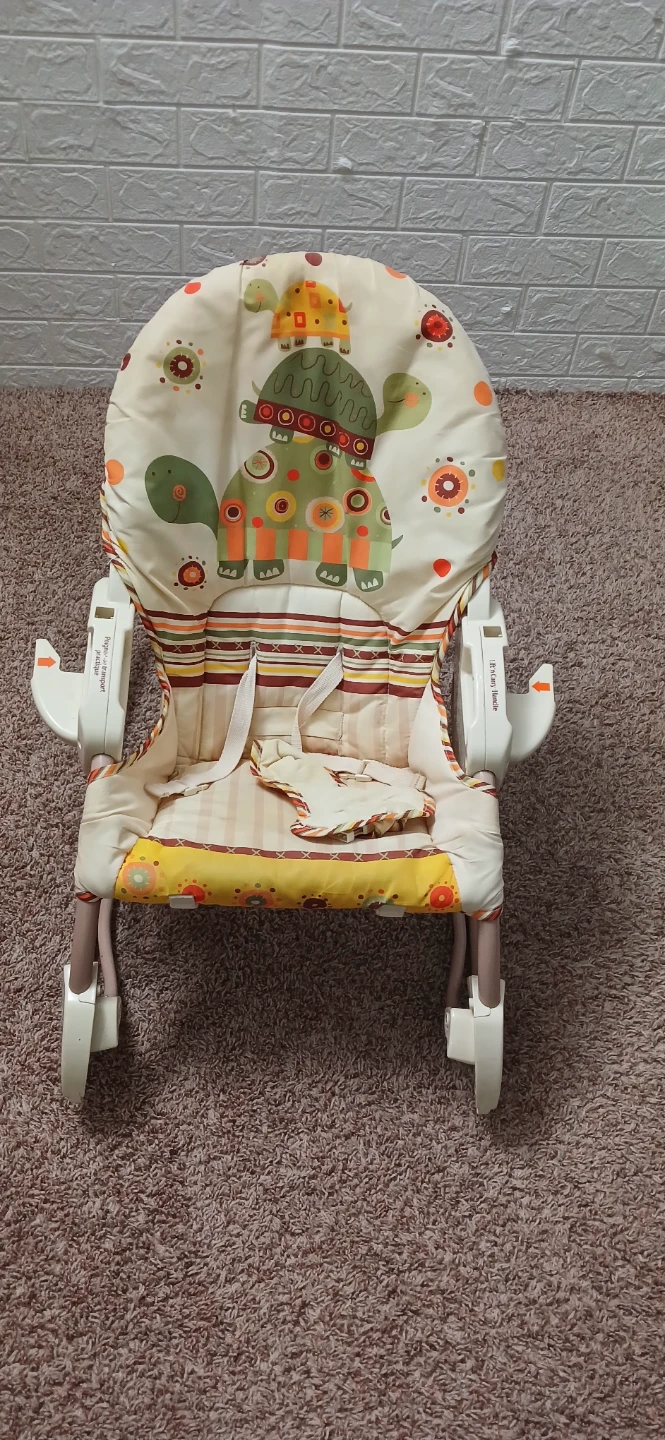 Baby Rocker with Turtle Design - photo 2