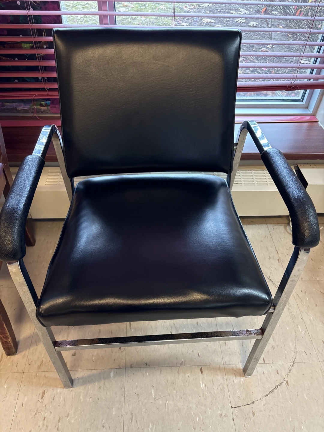 Shampoo chair