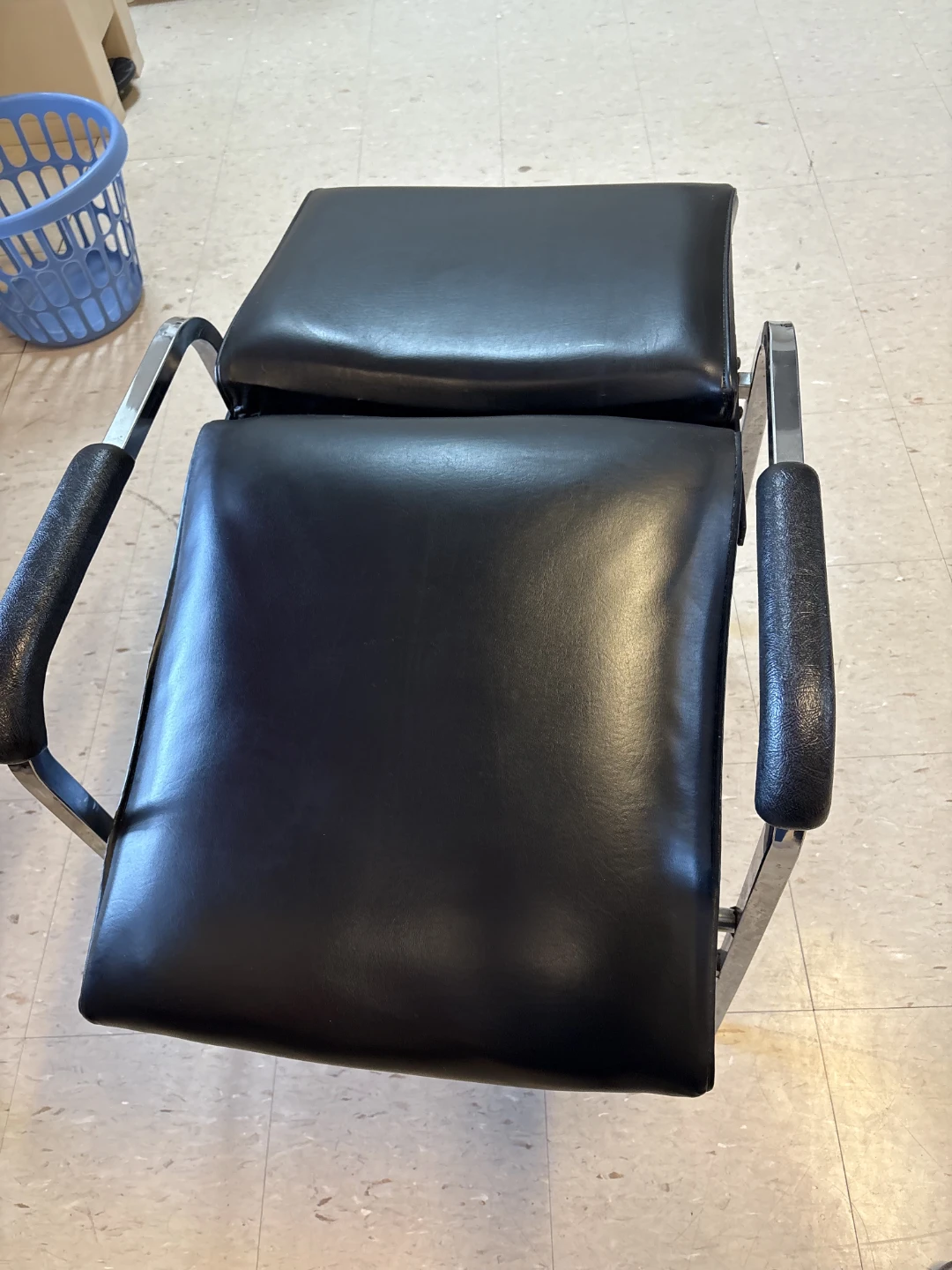 Shampoo chair - photo 2