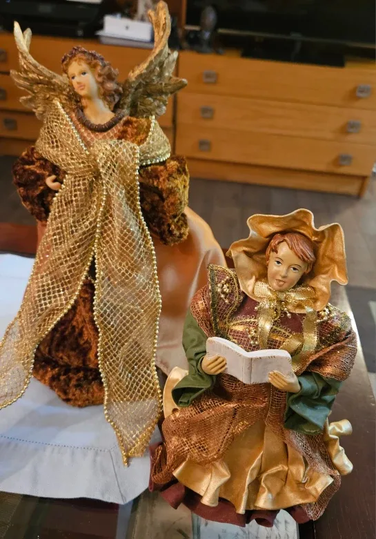 Tree  top angels Figurines - Set of 2