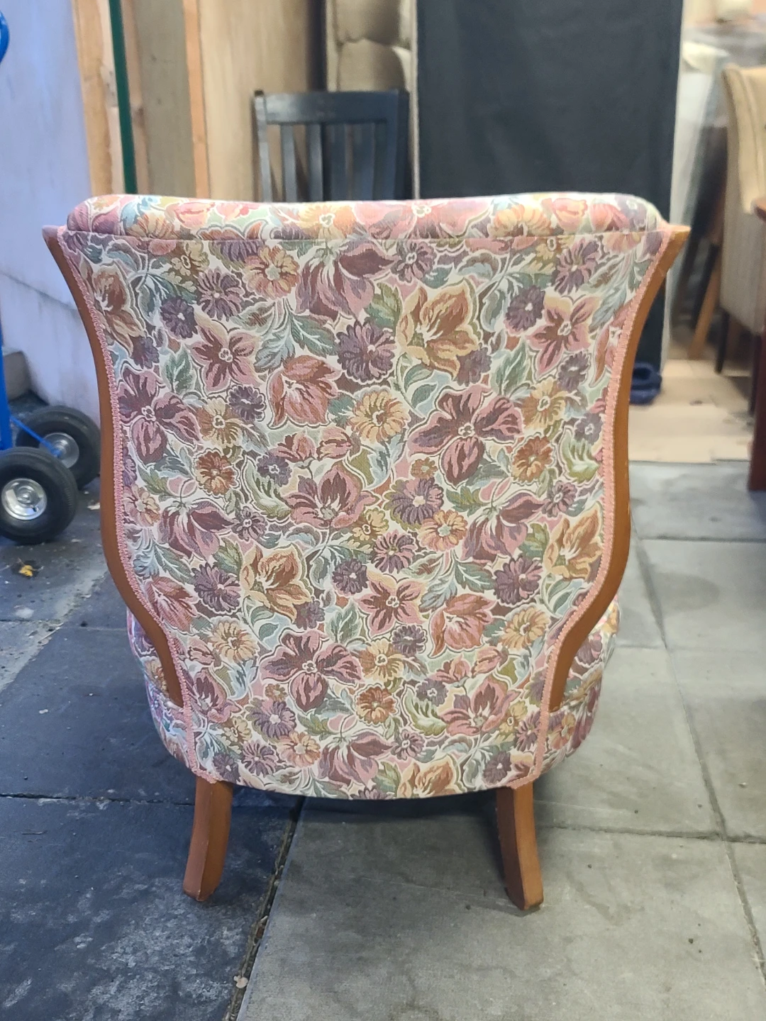 Floral Accent Chair - photo 3