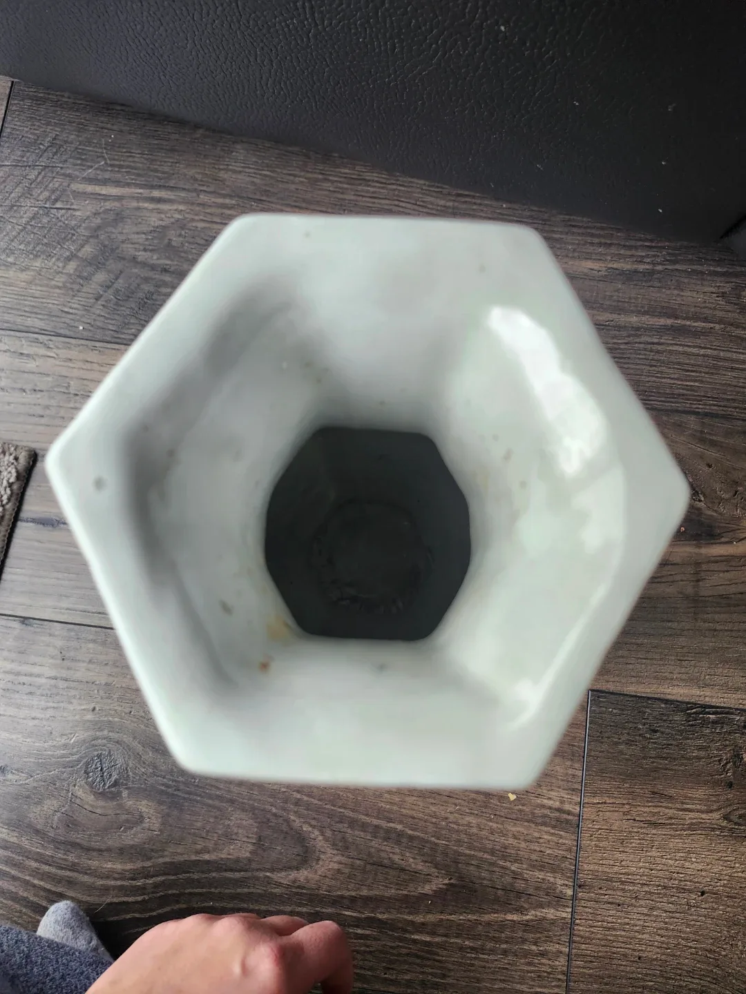 Antique Chinese Vase image indicator(3)