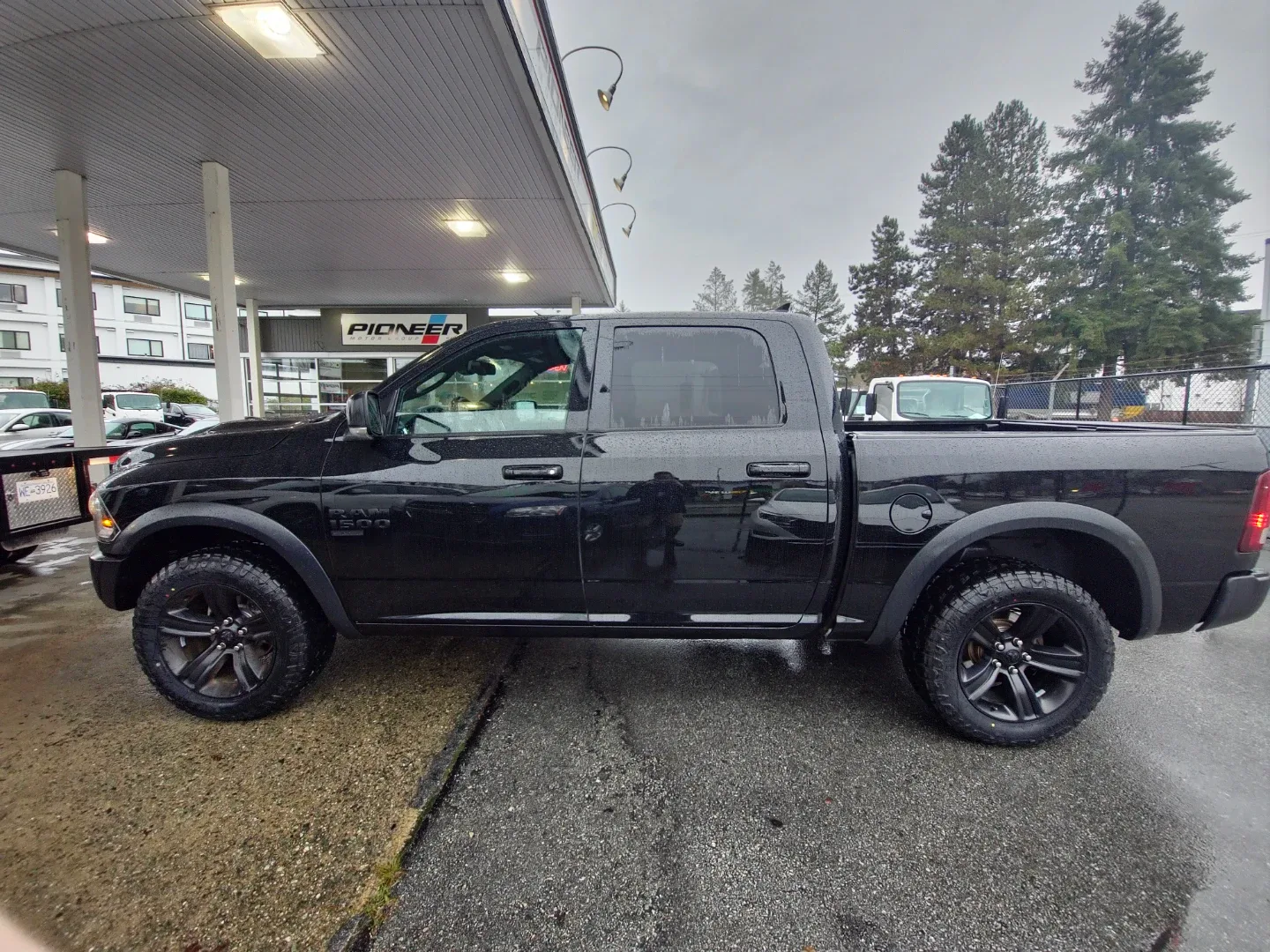 2022 RAM 1500 CLASSIC WARLOCK image indicator(4)