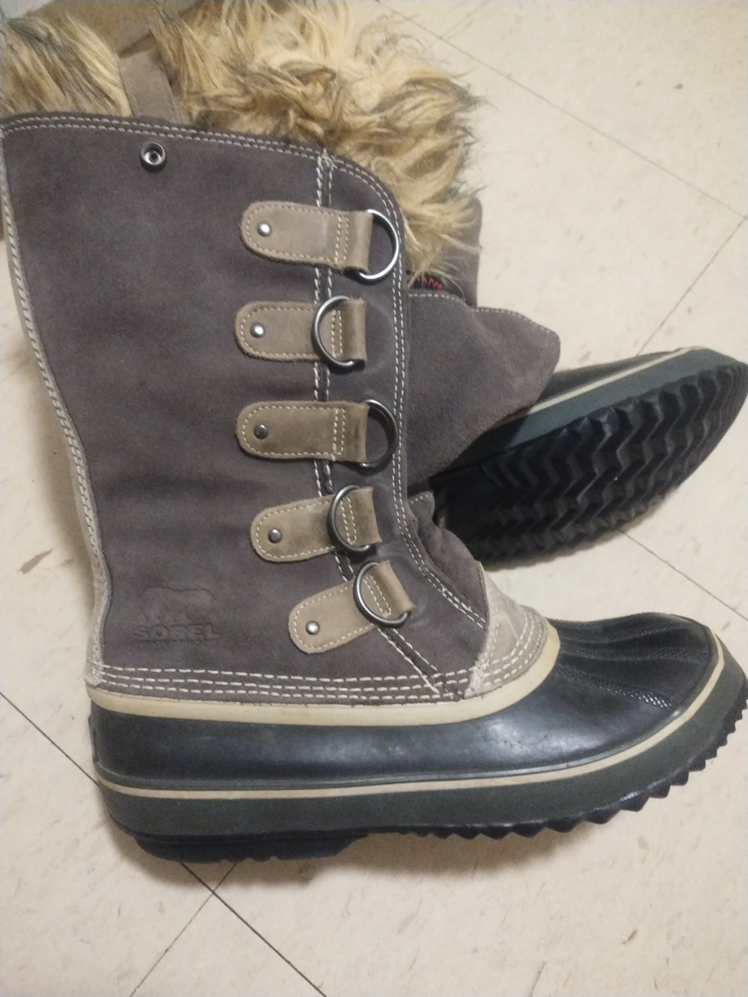 Sorel Tofino II Women's Winter Boots - Size 11 🪀