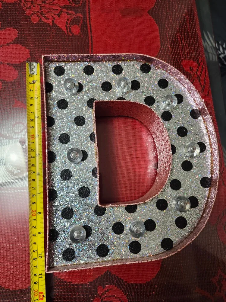 Letter D Marquee Light, Pink & Silver image indicator(5)