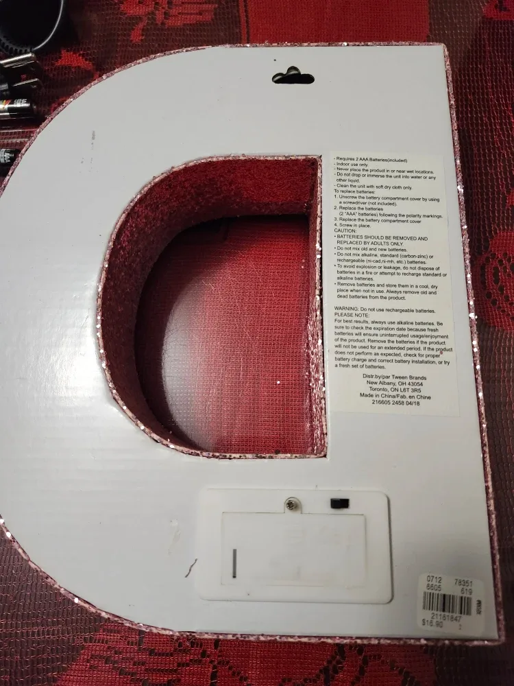 Letter D Marquee Light, Pink & Silver image indicator(6)