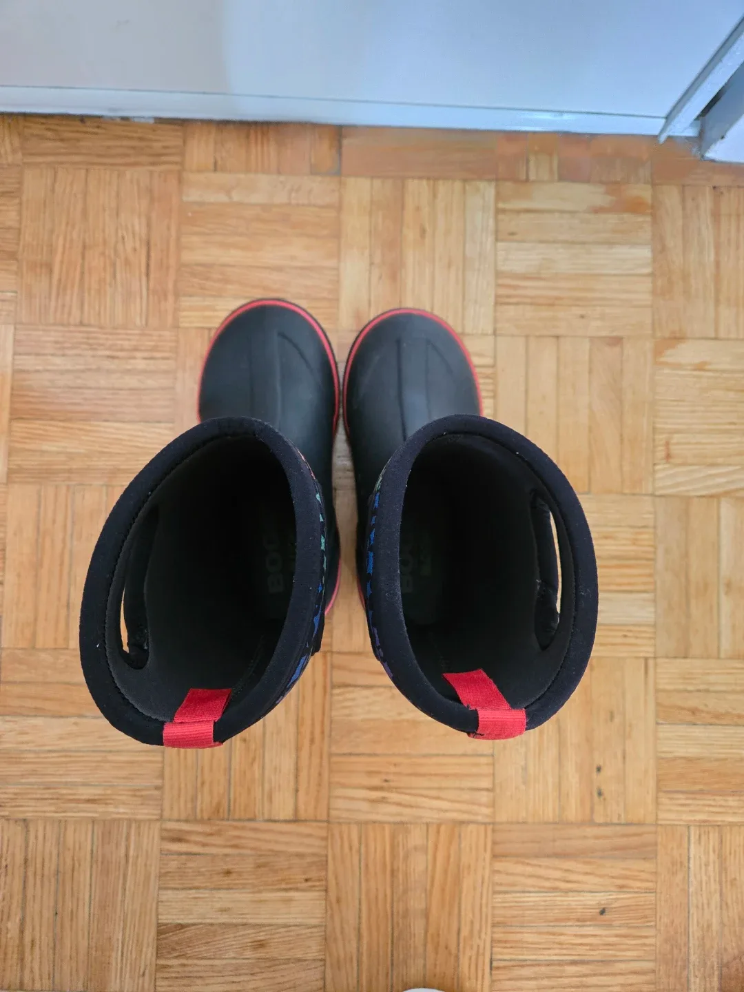 Bogs Black winter Boots Size US2 image indicator(5)