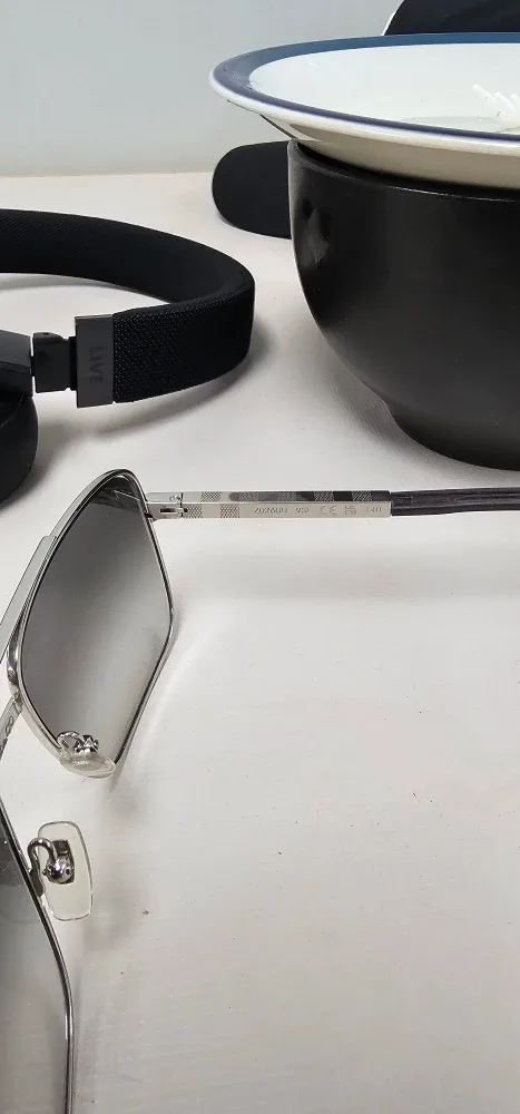 Louis Vuitton Sunglasses image indicator(4)