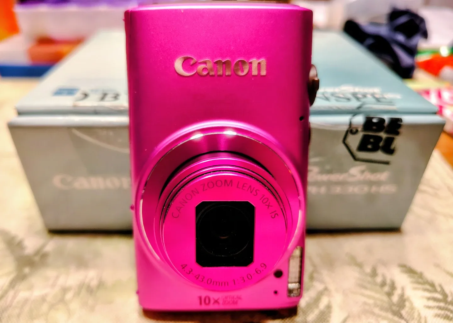 Canon PowerShot ELPH 330 HS Pink Digital Camera w/ Case