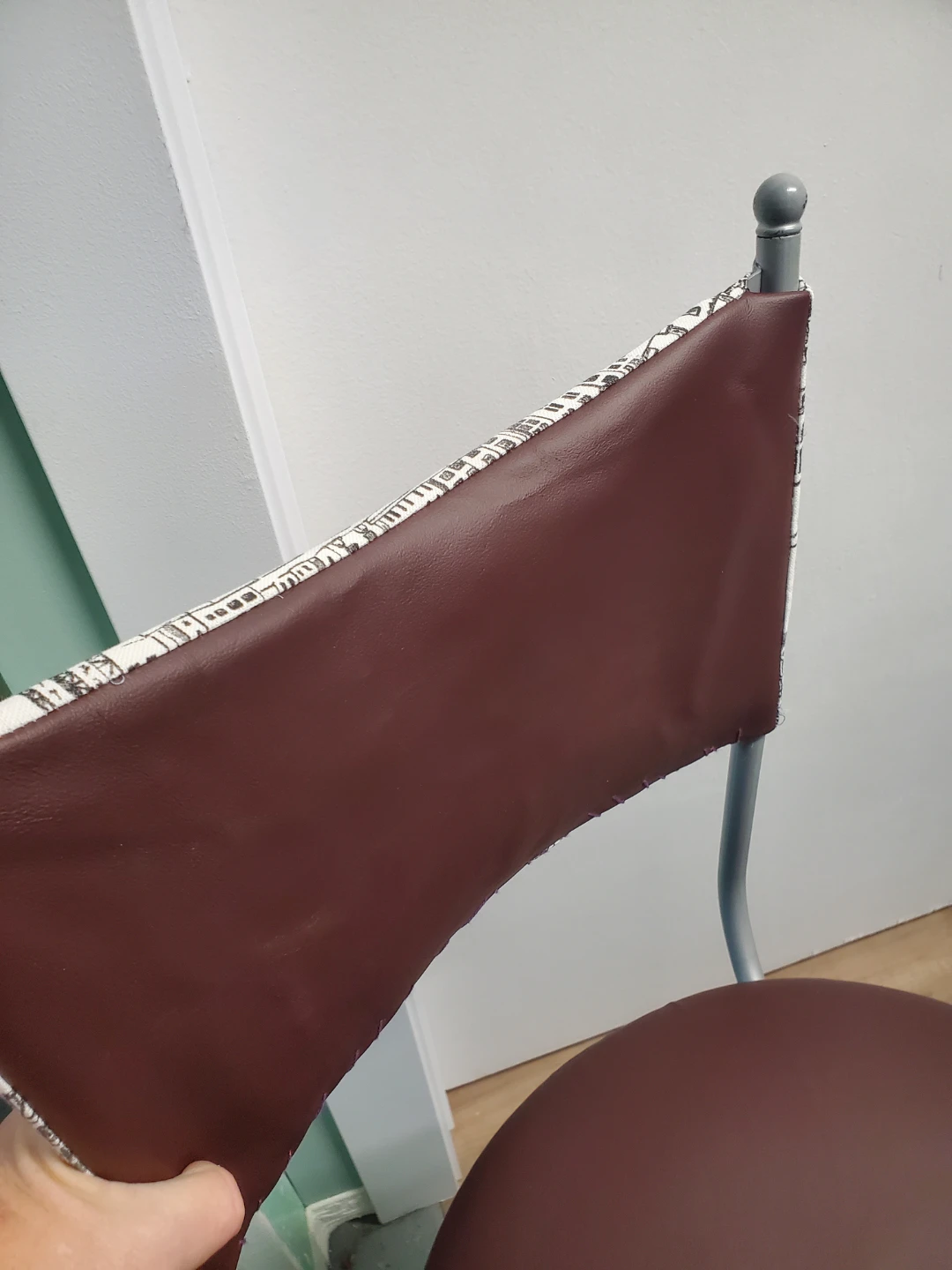 Set of 2 Burgundy Swivel Bar Stools - photo 5