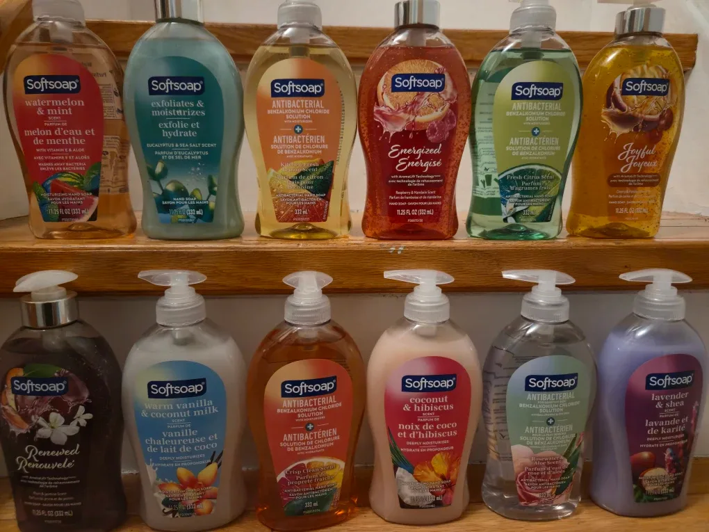 Softsoap Hand Soap 12 bottles