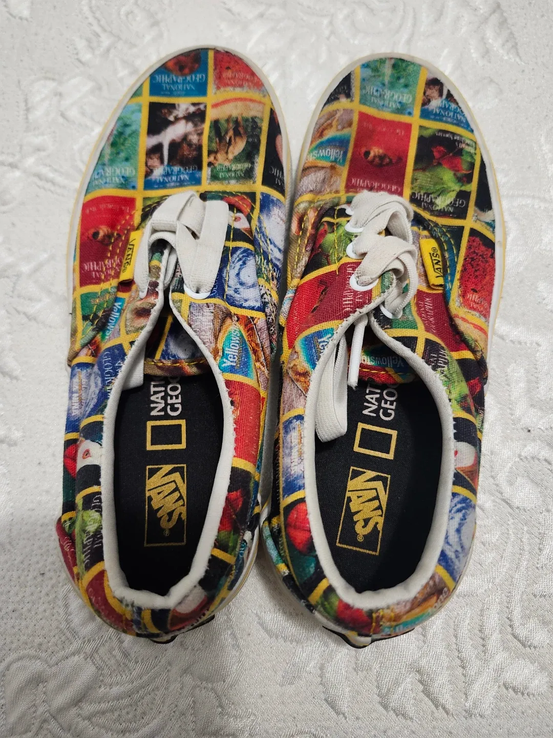 Vans x National Geographic Shoes - size 1 kids image indicator(7)