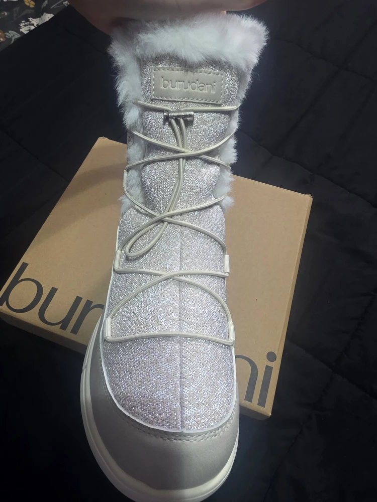 Burudani Women's Winter Boots - New in Box! - photo 2