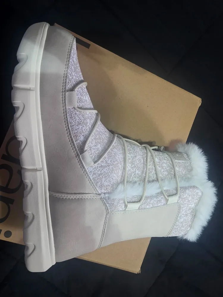 Burudani Women's Winter Boots - New in Box! image indicator(4)