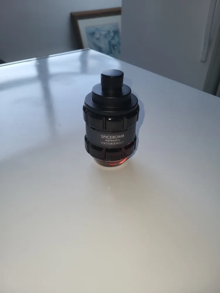 Viktor&Rolf Spicebomb Infrared 90ml image indicator(2)
