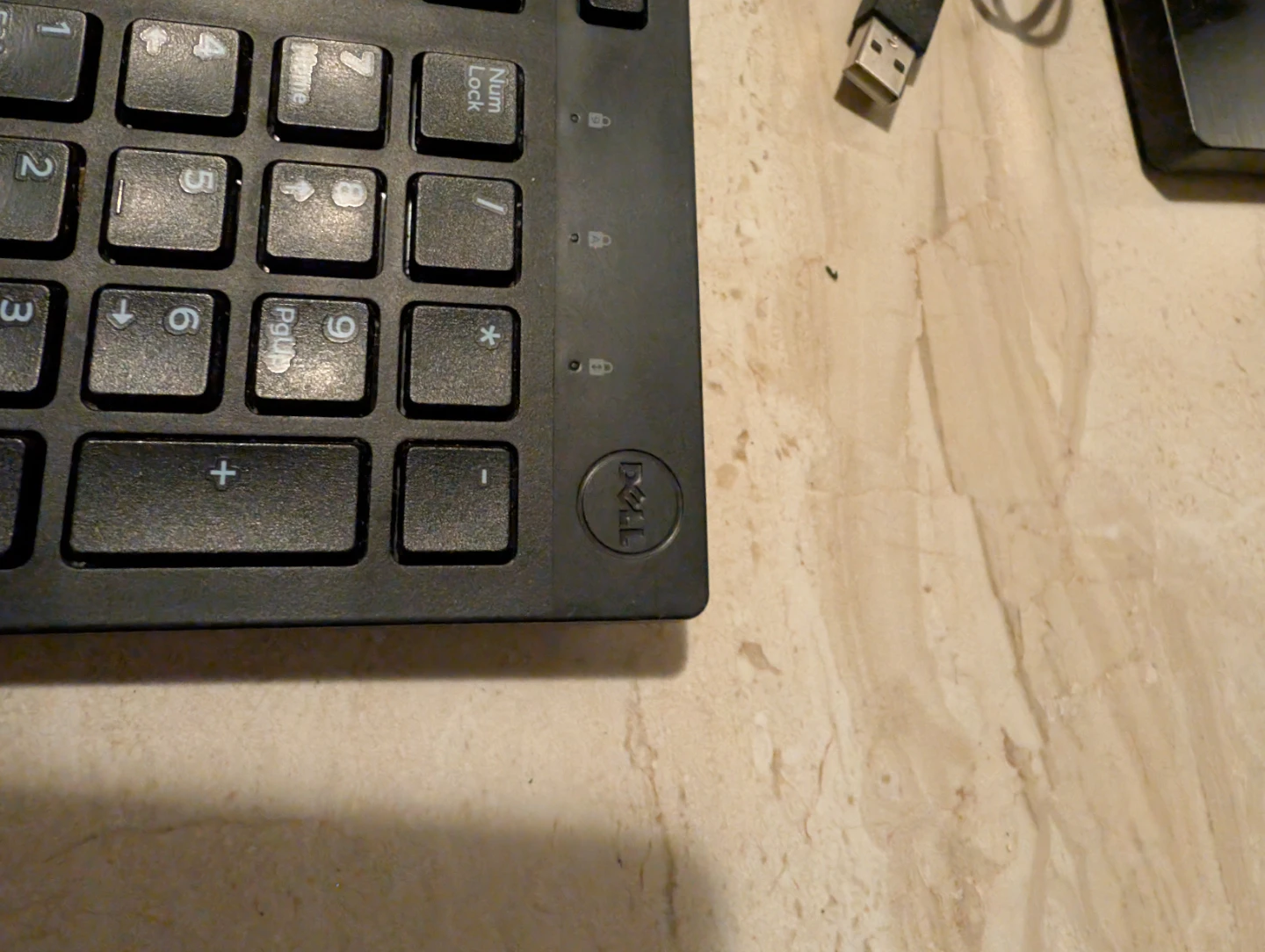 Samsung F22T45 Monitor & Dell Keyboard/Mouse - photo 3