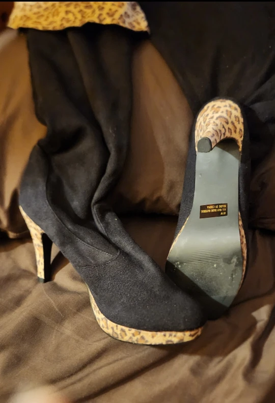Black Thigh High Heel Boots - photo 2