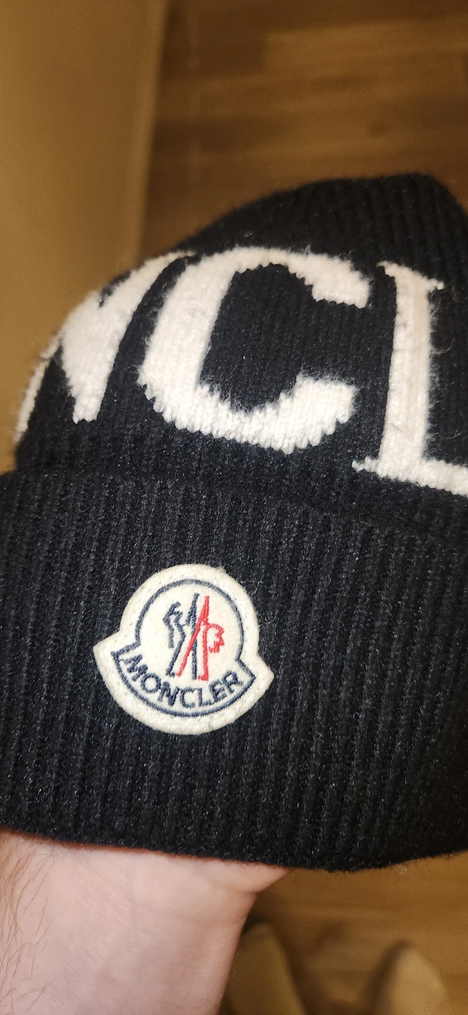 Moncler Black Beanie - photo 2