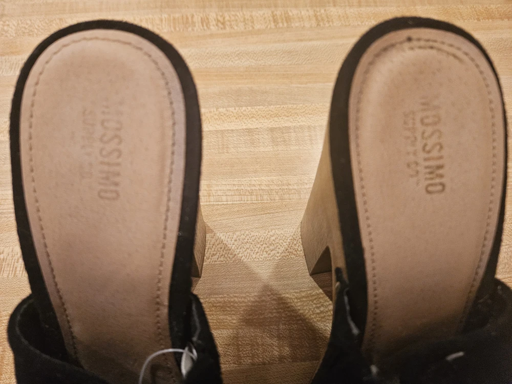 Mossimo Supply Co. Black Wooden Heel Clogs - Size 8.5 - photo 3