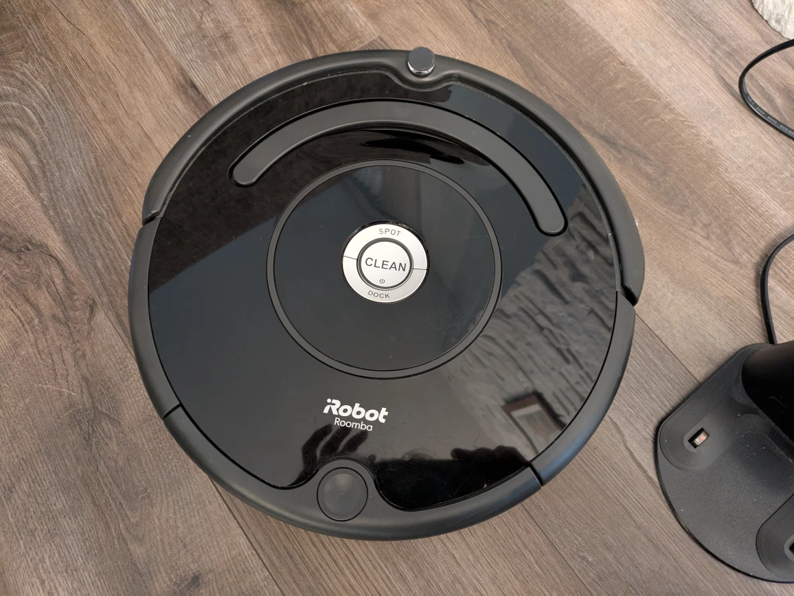 Roomba iRobot Vacuum - photo 2