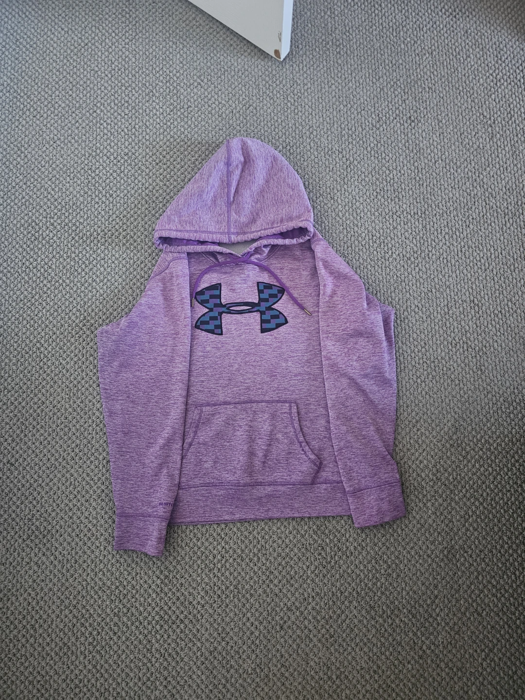 Women's Under Armour Hoodie - Size L - photo 2