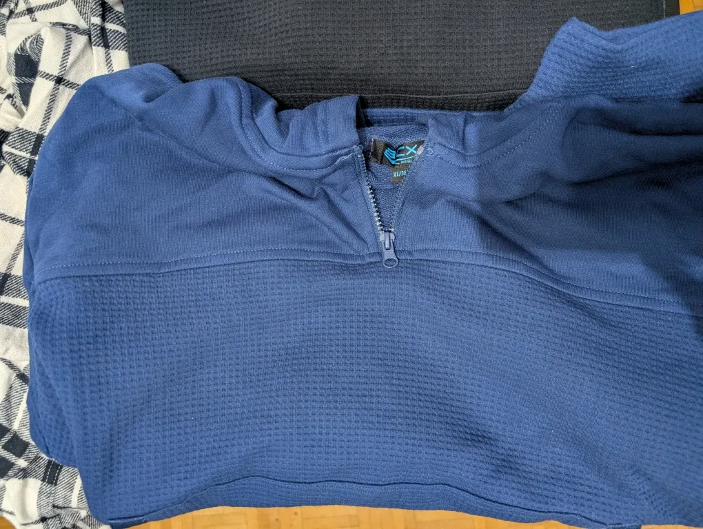 ACX Active Elite Pullover (2) & Giant Tiger Flannel XL image indicator(3)