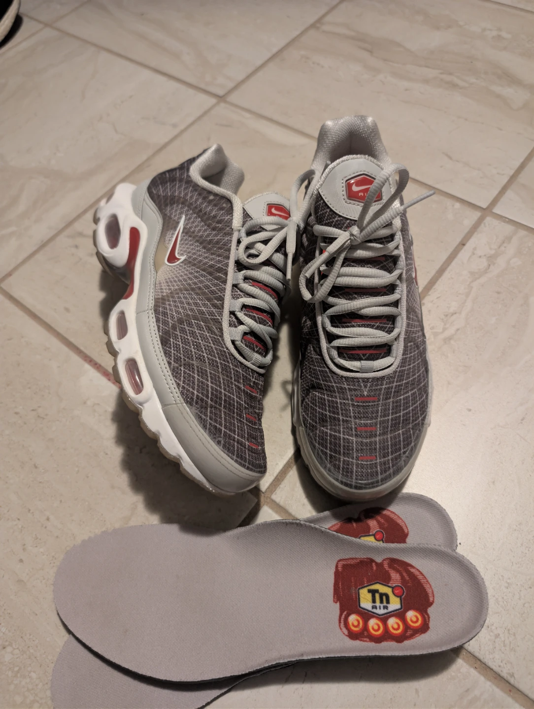 Nike Air Max Plus TN Grey Red US 8.5 - photo 2