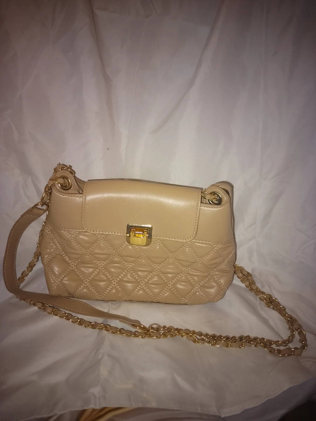 Elizabeth Grant Beige Quilted Shoulder Bag