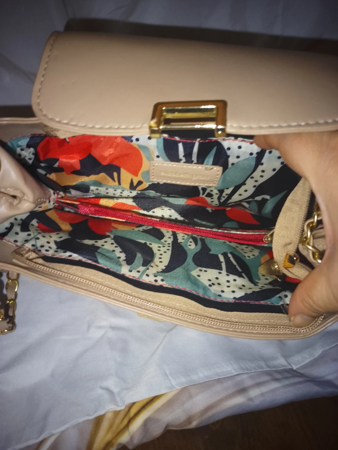 Elizabeth Grant Beige Quilted Shoulder Bag - photo 4