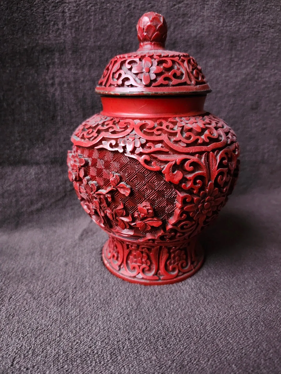 Red Carved Cinnabar Lacquer Vase with Lid