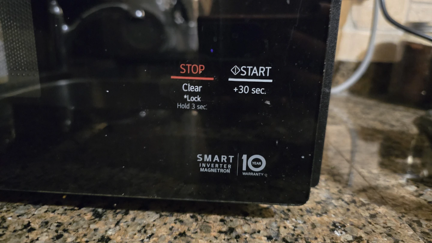 LG Smart Inverter Microwave Oven - Black - photo 4