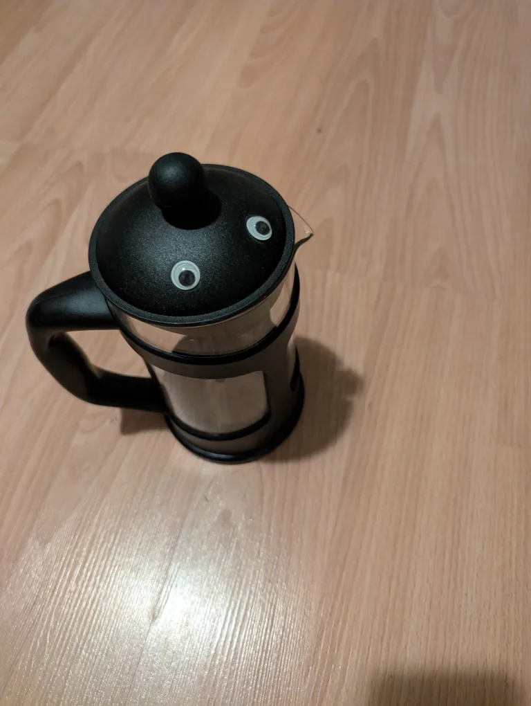 Cracked coffee press