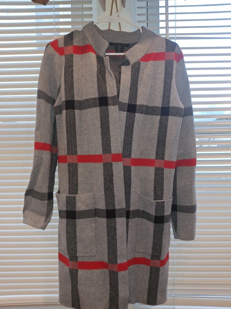 Tahari Arthur S. Levine Plaid Cardigan