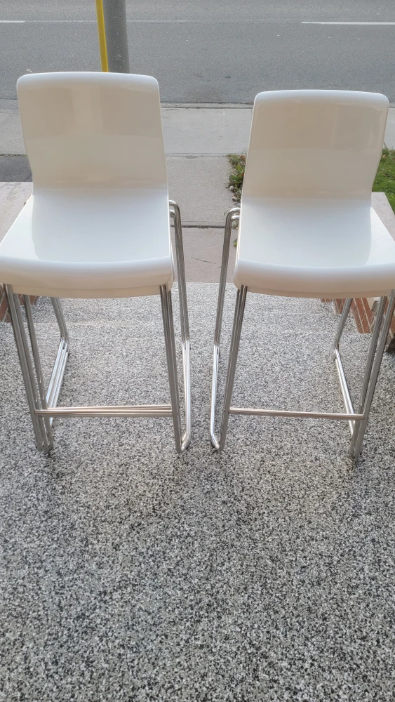 White Bar Stools with Chrome Legs set of 4 - photo 4