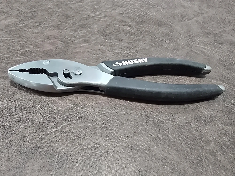 Husky Groove Joint Pliers