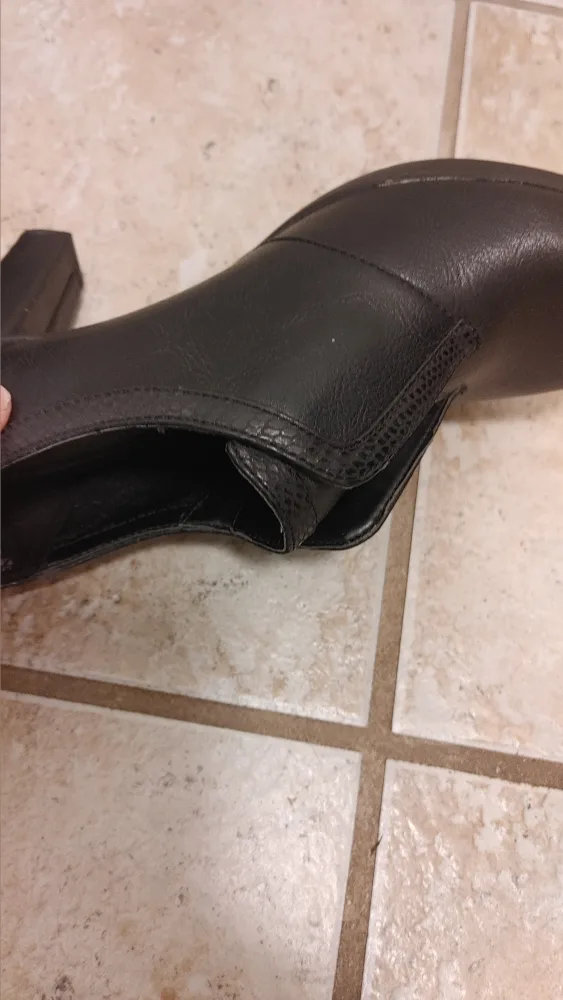 Black Heels - Size 7.5 image indicator(8)