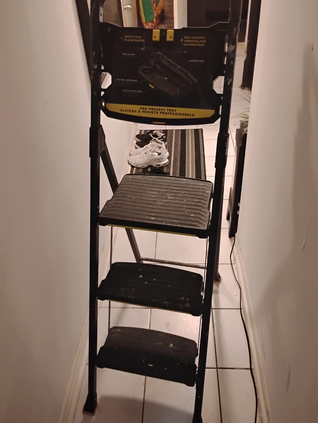 3 step gorilla ladder - photo 2