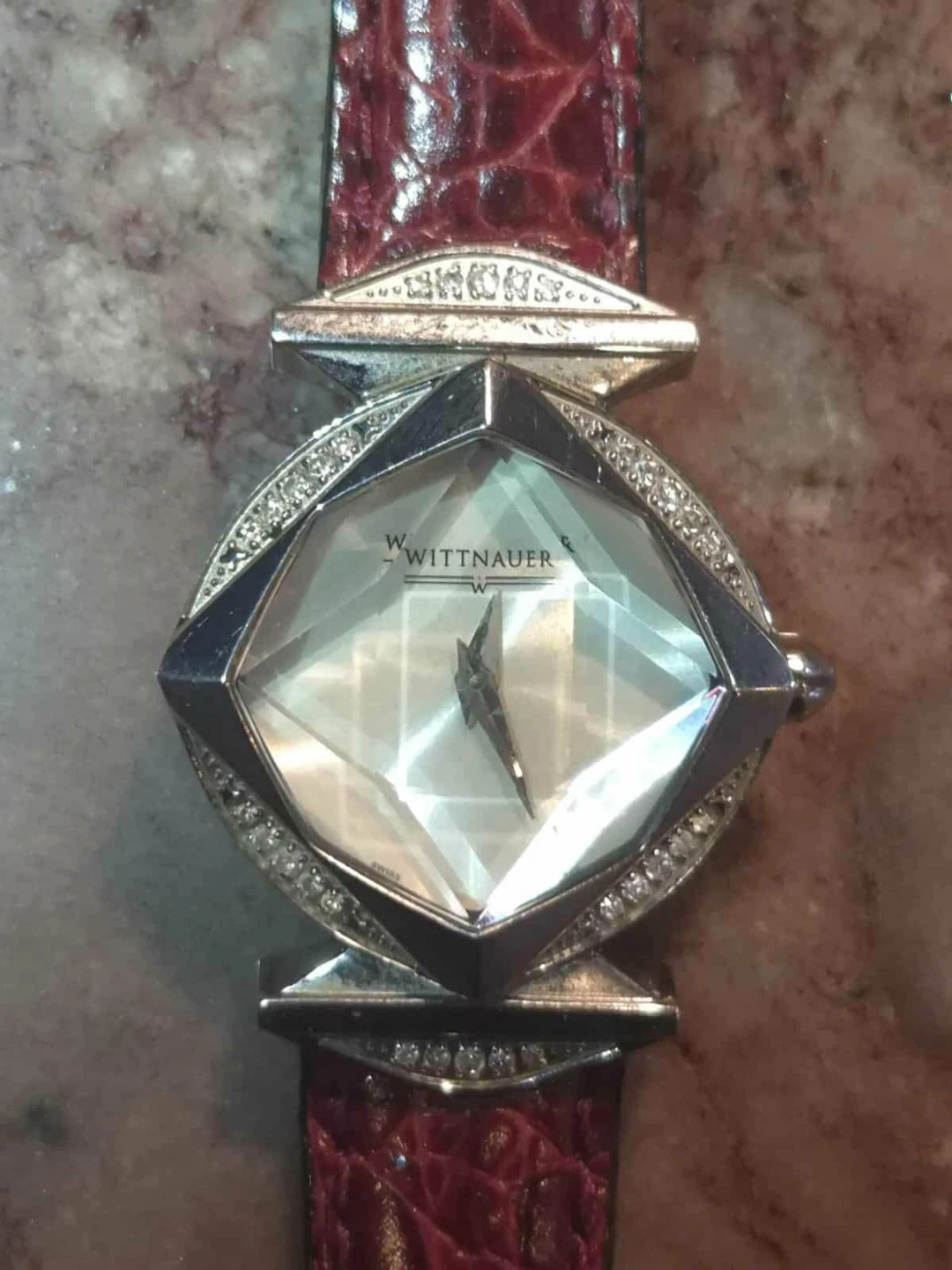Wittnauer Women's Watch with Burgundy Leather Strap - photo 2