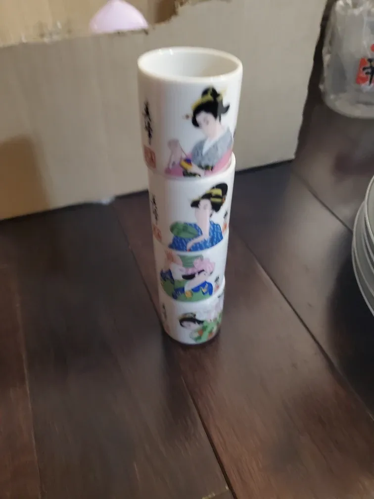 Japanese Geisha Ceramic Sake Glass Set #Cleanout image indicator(2)