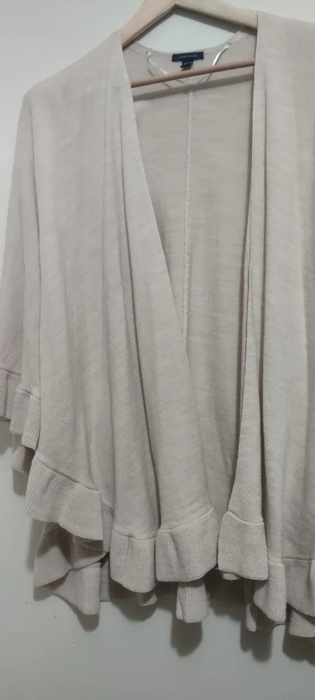 (NEW) Ann Taylor free Size shawl   for 🎁 image indicator(7)